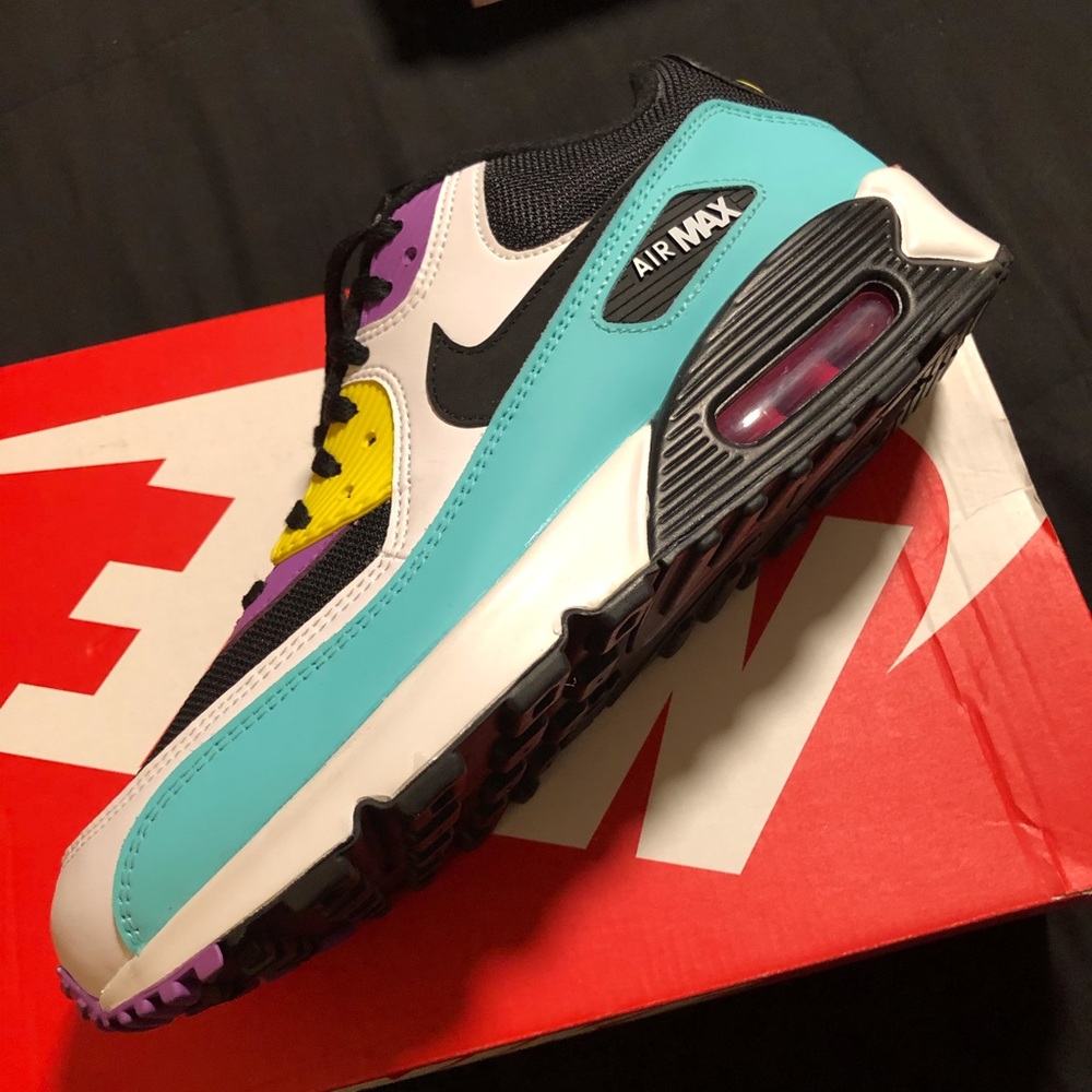 Nike Air Max 90 Essential